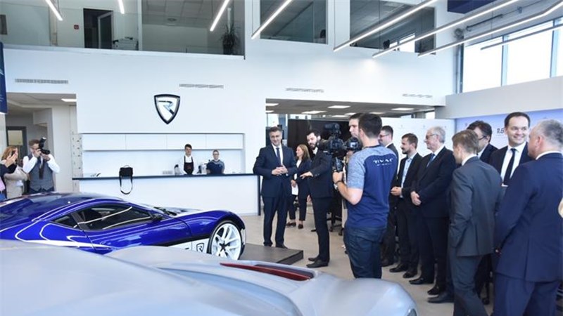 Plenković u Rimac Automobilima: Čestitamo na pozicioniranju Hrvatske na karti izvrsnosti u automobilima budućnosti